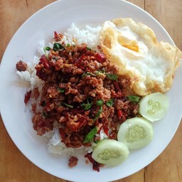 ผัดกะเพรา  ราดข้าว (เลือกเนื้อสัตว์ได้เลยจ้า)