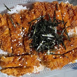 ข้าวหน้าไก่ทอดซอสเกาหลี