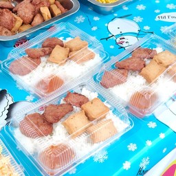 ดาว ข้าวกล่องและขนมหวานไทย