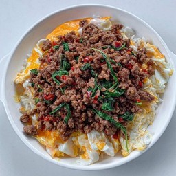 ข้าวกะเพราหมูสับ+ไข่ข้น