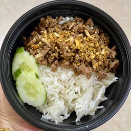 เนื้อโคขุนบดผัดกระเทียมพริกไทย