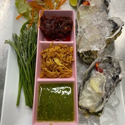 หอยนางรมตัวใหญ่ตัวละ