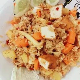 ข้าวผัดน้ำพริกเจ
