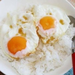 ข้าวไข่ดาว 2 ฟอง