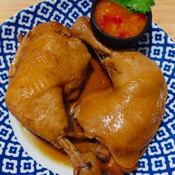 สะโพกไก่ต้มน้ำปลา 2 ชิ้น(ใหญ่)