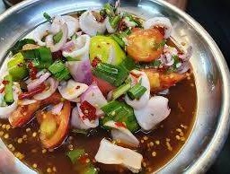 ยำปลาหมึกปลาร้า