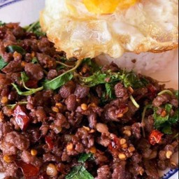 กระเพราเนื้อสับ