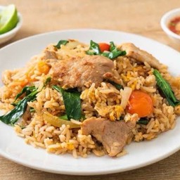 ข้าวผัดไข่ หมู