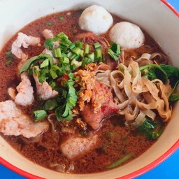 บะหมี่แบนหมู