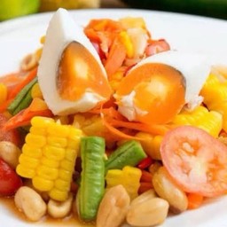 ตำข้าวโพดไข่เค็ม