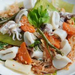 สุกี้แห้ง - ปลาหมึก [ น้ำจิ้มโบราณ ]