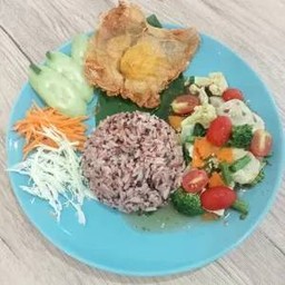 ข้าวผัดกะเพราผักไขาดาวเจ