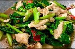 ผัดค้าน้าไก่