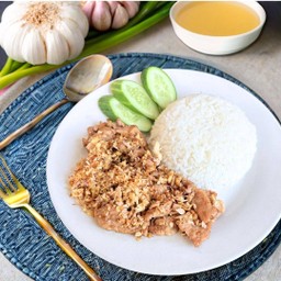 ข้าวราด ทอดกระเทียม