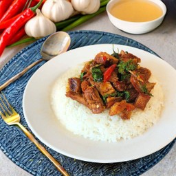 กะเพราหมูกรอบ