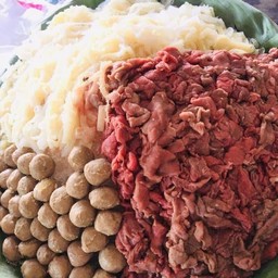 ก๋วยเตี๋ยวเนื้อเครื่องในอย่างเดียว