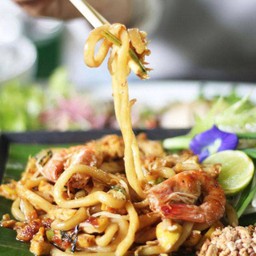 อุด้งผัดไทยโบราณ (Pad Thai Udon)