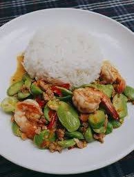 กุ้งผัดกะปิสะตอราดข้าว