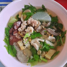 เกาเหลาเลือดหมู