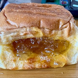 ขนมปังก้อนใส้ แยมส้ม