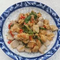 ผัดกะเพรารวมเจ