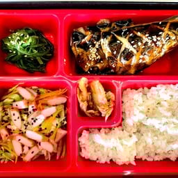 ชุดBento ปลาซาบะ