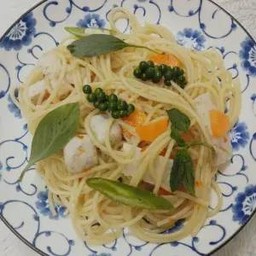 สปาเกตตีผัดขี้เมาเจ