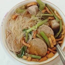 ก๋วบเตี๋ยวน้ำตกเจเส้นหมี่ขาวเจ
