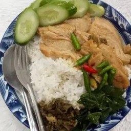 ข้าวขาหมูเจ