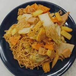 มาม่าผัดพริกหม่าล่าเจ