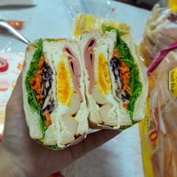 กะเพรา🌿&ปังปัง อาหารว่าง เครื่องดื่ม🍞🍹