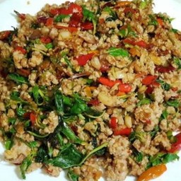กระเพรา กับข้าว