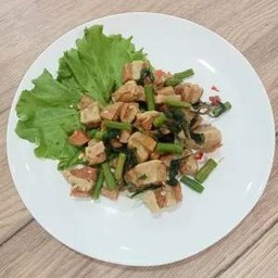 ผัดกะเพราหมูเจ