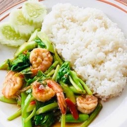 ข้าวคะน้า กุ้ง