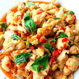 กระเพราไก่สูตร 5 พริกเป็นกับข้าว