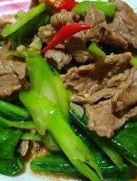 ผัดคะน้าเนื้อ