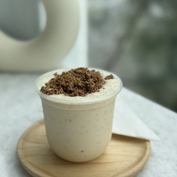 Banana malt crumble