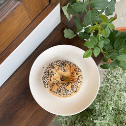 เบเกิลทุกอย่าง ( everything bagel)