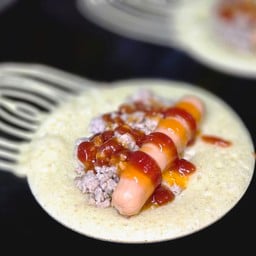 ไส้กรอก+หมูสับ (2ชิ้น)