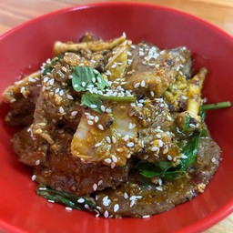 ตอง ๑ หม่าล่าทั่ง หน้าวัดหัวตลาด ปัตตานี