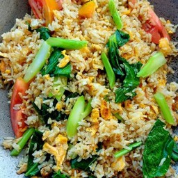 ข้าวผัดไข่ จานเดียว
