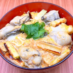 ข้าวราดไข่หน้าหอยนางรม
