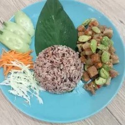 หมู3ชั้นผัดสะตอราดข้าวเจ