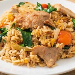 ข้าวผัดหมูชิ้น