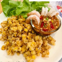 ตำไทยข้าวโพดทอดกุ้งสุก