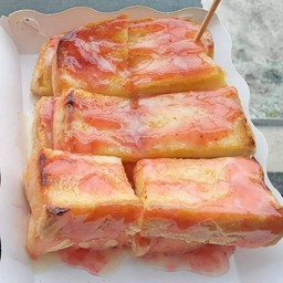 ปังปิ้งเนยนม สตรอว์เบอร์รี