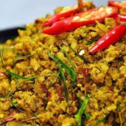 คั่วกลิ้งไก่ราดข้าว