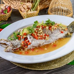 ปลากะพงนึ่งมะนาว