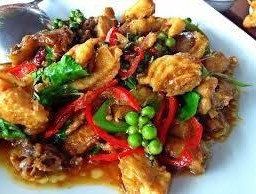 ผัดเผ็ดไก่