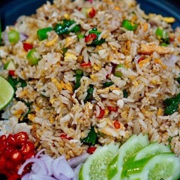 ข้าวผัดปลาเค็ม